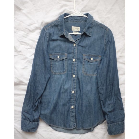 Universal Thread Denim Shirt - Picture 1 of 4